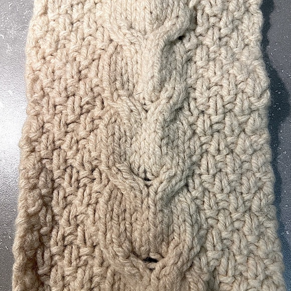 Vintage Toque / Scarf Set - Picture 6 of 7